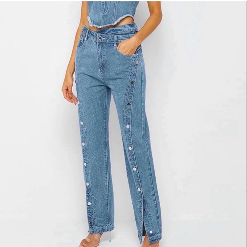 NWT Maniere De Voire double waist jeans with snaps